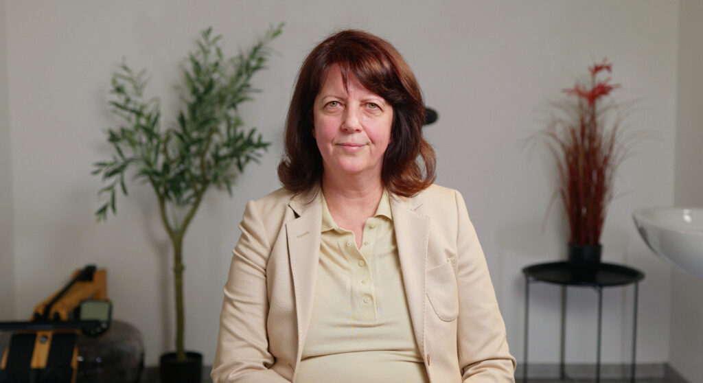 DR. MENYHÁRT ORSOLYA belgyógyász, kardiológus, életmódorvos